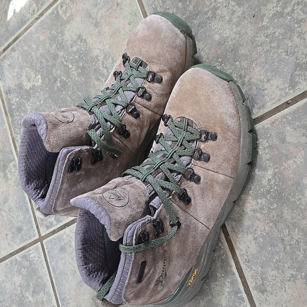 Danner Mountain 600 waterproof boots